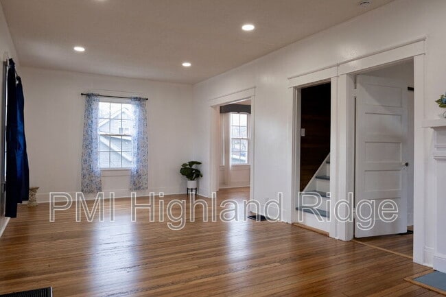 Photo - 217 Fite Ave E