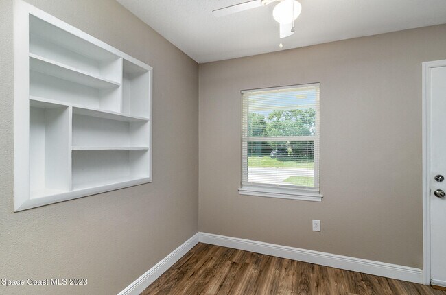 Photo - 2567 Pepper Ave