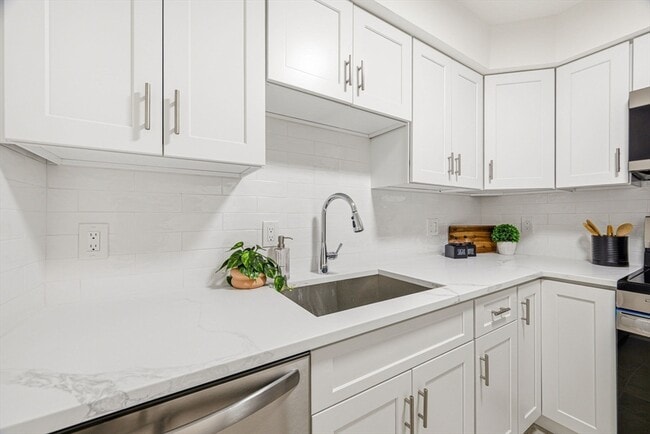 Photo - 595 Revere Beach Pkwy Unit 40