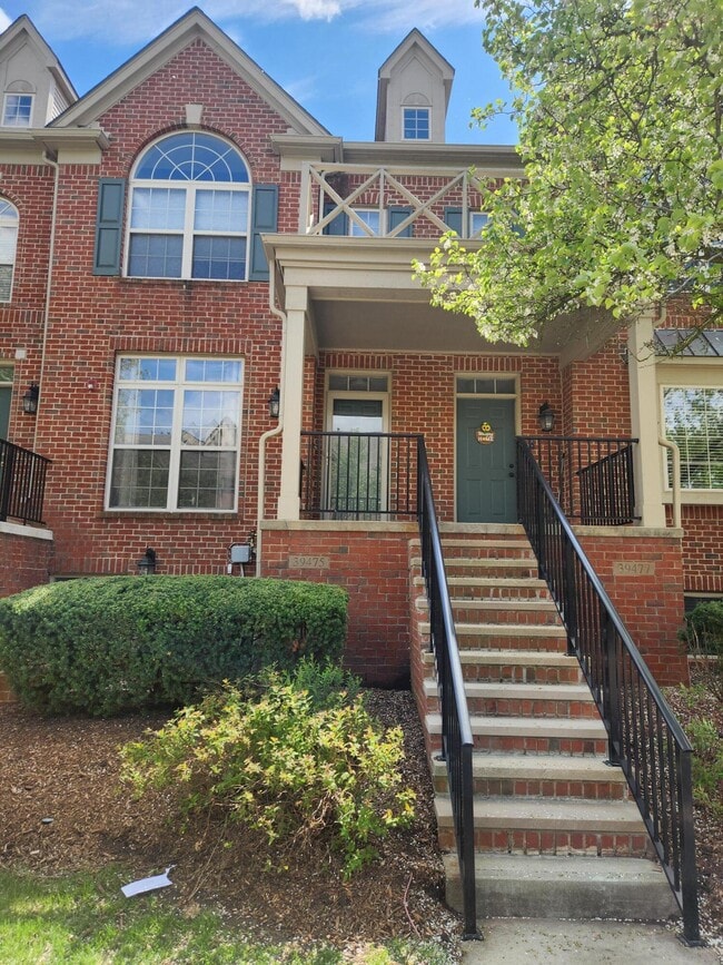 Photo - 39475 Springwater Dr