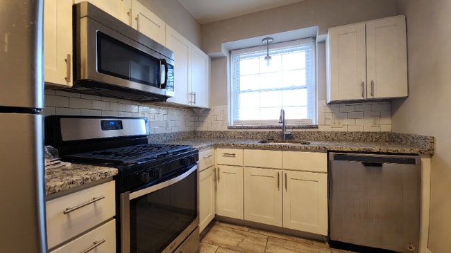 Photo - 7752 Kingsbury Blvd Unit 1st floor