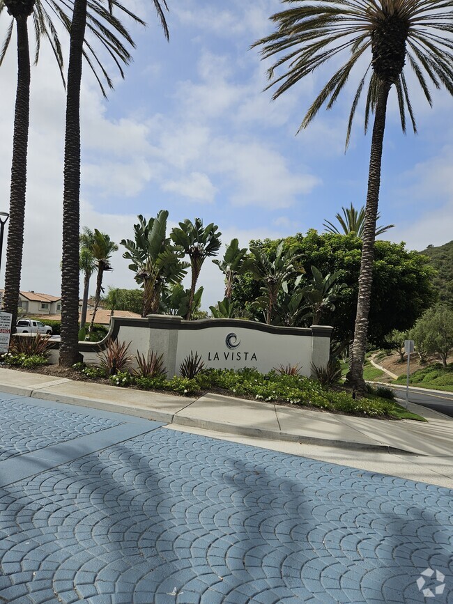 Building Photo - 30902 Club House Dr Unit 30E