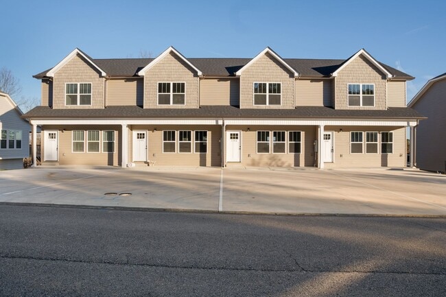 Photo - 3 bedroom BRAND NEW Townhome in Cleveland!