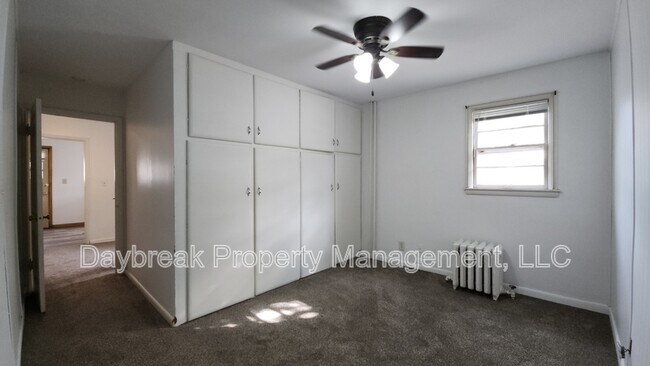 Photo - 1209-11 1/2 11 1/2 St N