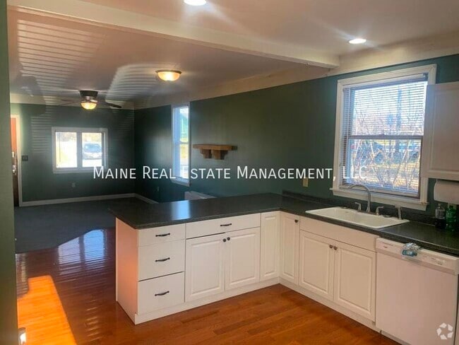 Building Photo - 458 Ohio St Rental