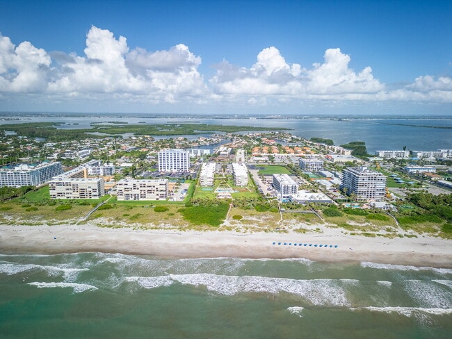 Cocoa Beach Waterfront Condo - Cocoa Beach Waterfront Condo Unit #209
