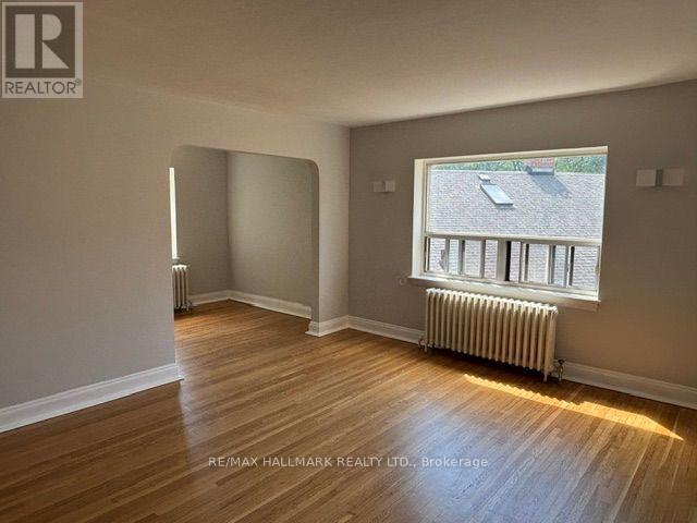 Photo - 111 Oriole Pkwy