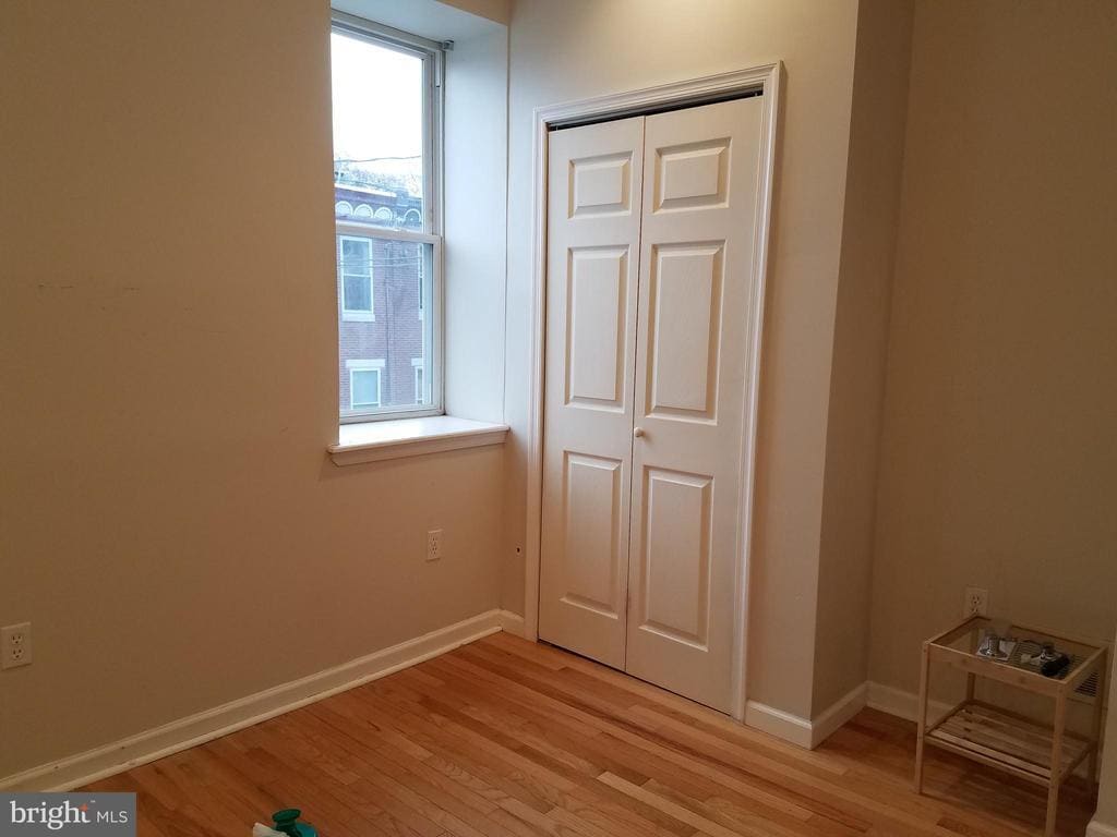 Photo - 1951 S 4th St