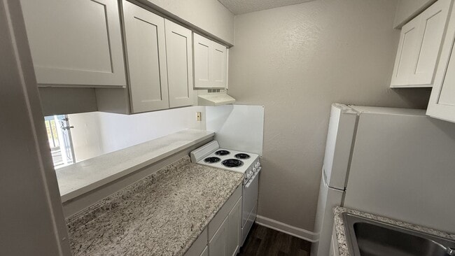 Pepper Tree Apartments
