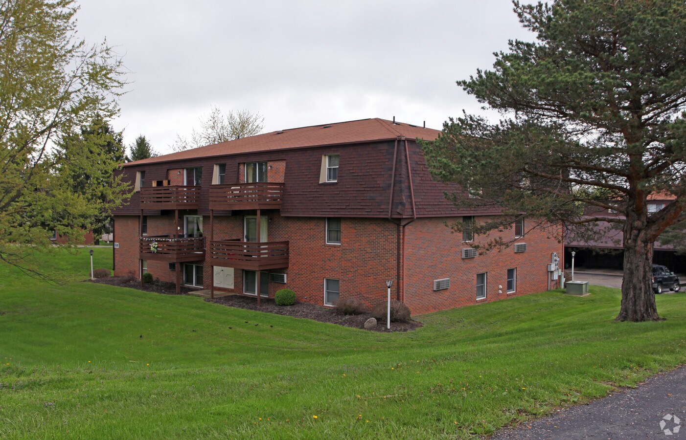 Photo - Wales Ridge II Apartments