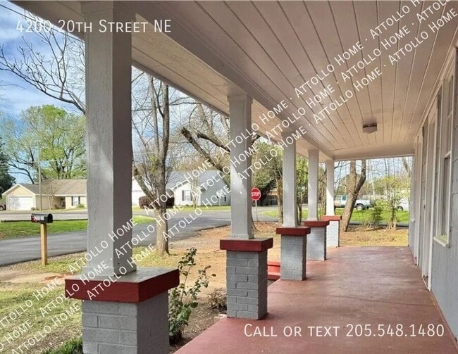 Photo - 4200 20th St NE