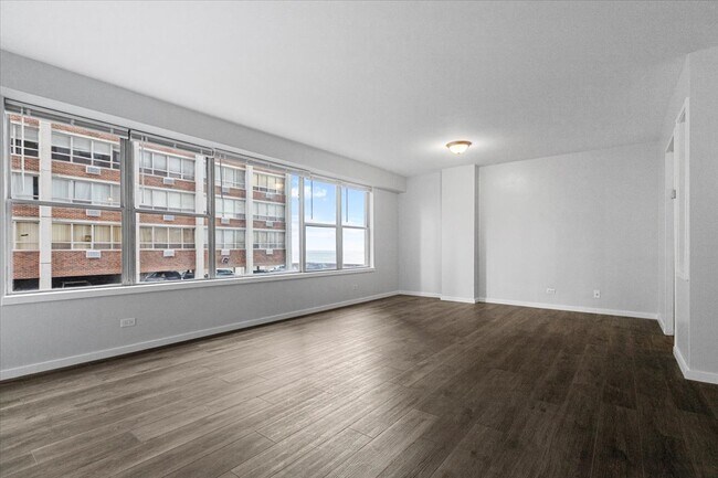 Photo - 6157 N Sheridan Rd Condo Unit 3C