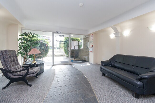 Photo - 1928 Lee Avenue