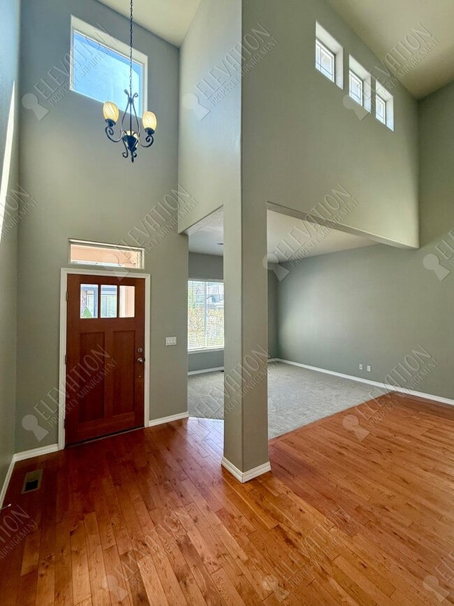 Photo - 60974 Snowbrush Dr