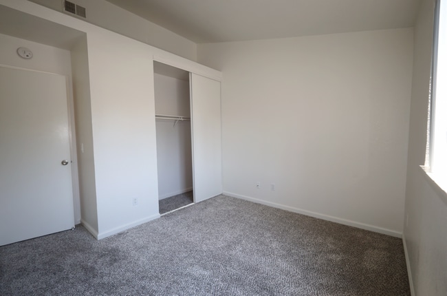 Sierra Ridge Apartments
