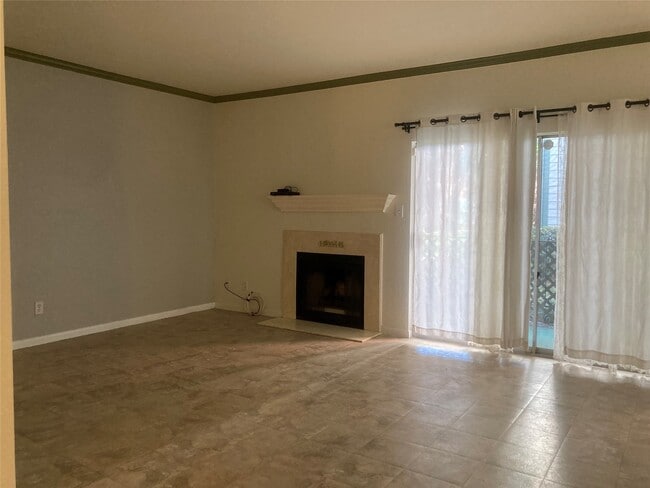 Photo - 6500 Harbor Town Dr Unidad True