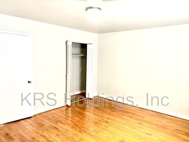 Photo - 5228 Goolsby Ct