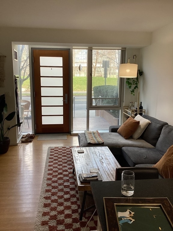 Photo - 2 Earhart St