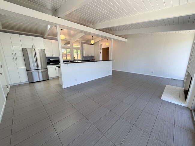 Photo - San Mateo 4Bed/2Ba Eichler Home with Putting Green, Vegetable Garden & Designer Finishes