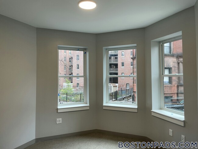 Building Photo - 100 Hemenway St Unit 109 Rental