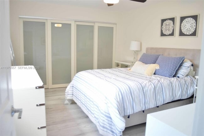 Photo - 4708 SW 67th Ave