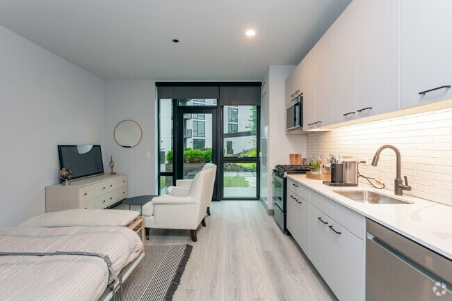 Photo - Triangle Square