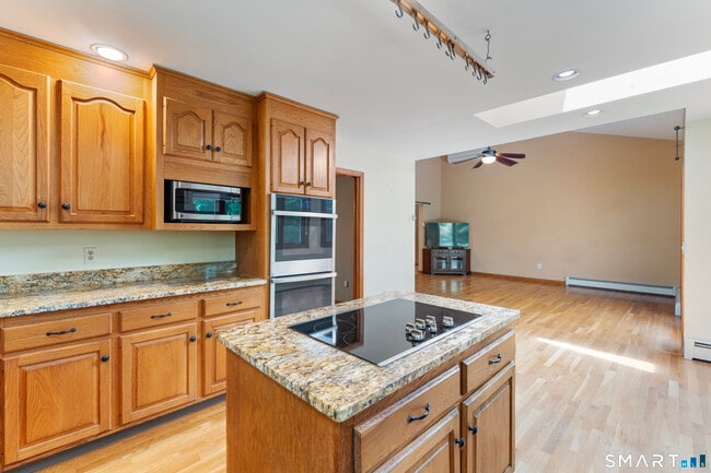 Photo - 202 West Rd
