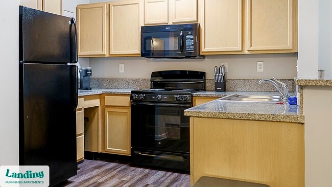 Photo - 335 W 9th St Unidad 331.1403800