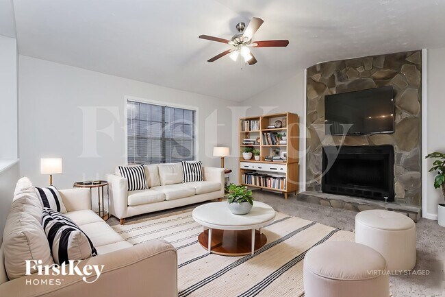 Photo - 803 Brook Hollow Cir SE