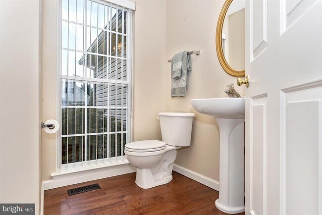 Photo - 2105 Twin Peaks Ct