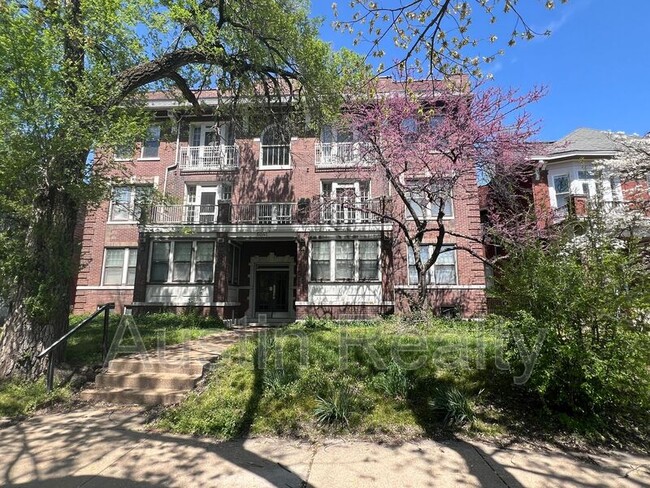 Building Photo - 6041 Waterman Blvd Unit 2W Rental