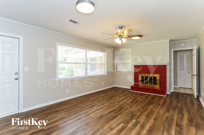 Photo - 959 Parkridge Cir E