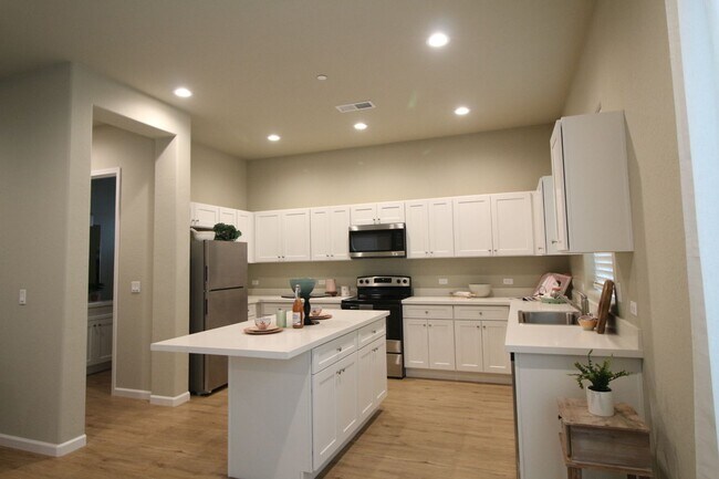 Photo - 6008 E Sussex Way