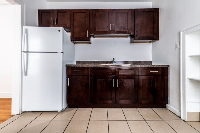 Photo - 7924 S Vernon Chicago, IL 60619