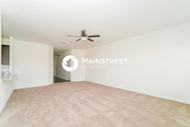 Photo - 4 Bedroom Pet-Friendly Home in New Braunfels, TX with Main Street Renewal