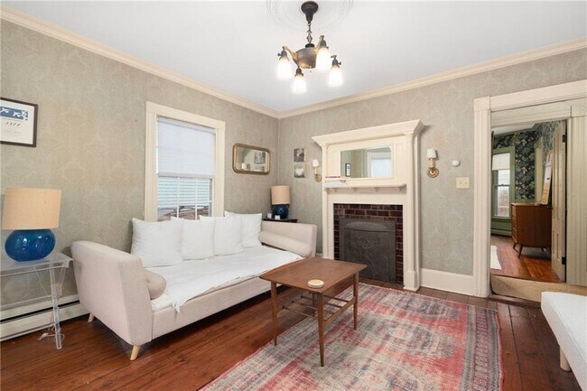 Photo - 6 Cozzens Ct