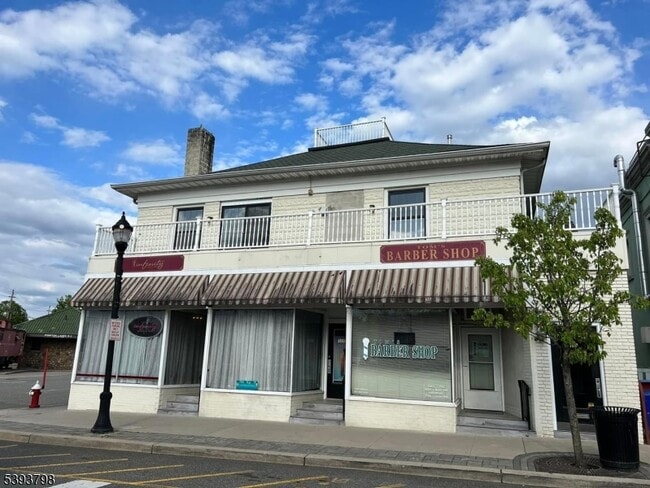 Building Photo - 109 Wanaque Ave