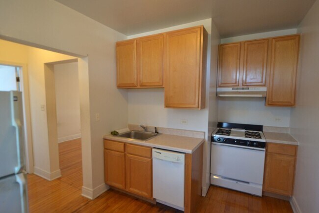 Photo - 4411 N Kenneth Ave Unit 3A