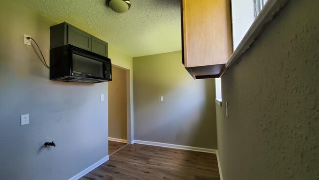 Photo - 1024 S Wellington St Unit 4