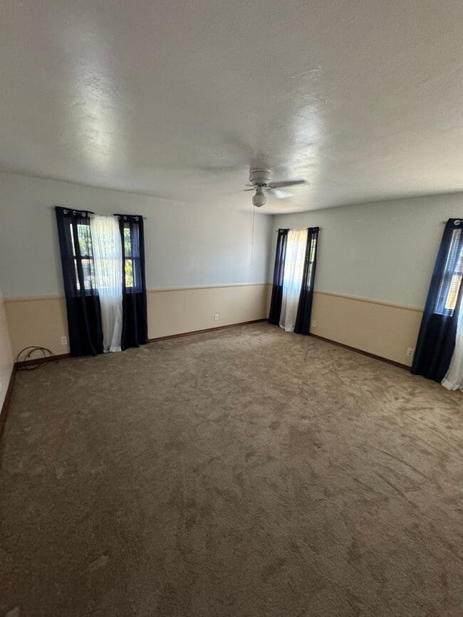 Photo - Country Estate Living at its BEST - 4 Bedrooms, 3 Bathrooms in Delano - Liberty One Real Estate G...