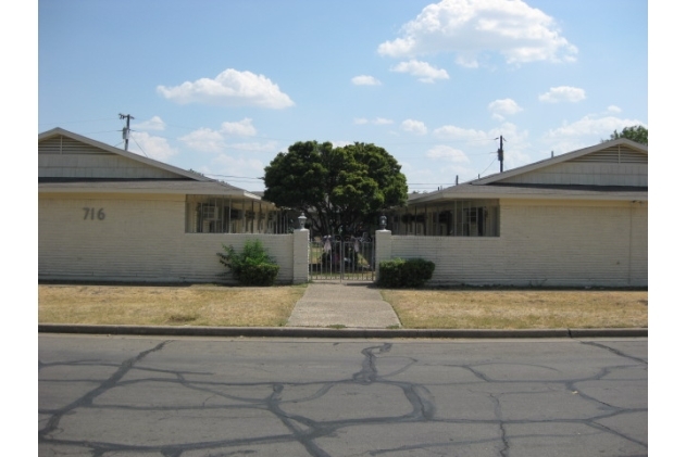 Photo - Creekview Apartments