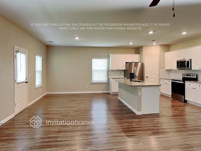 Photo - 442 Samara Ct