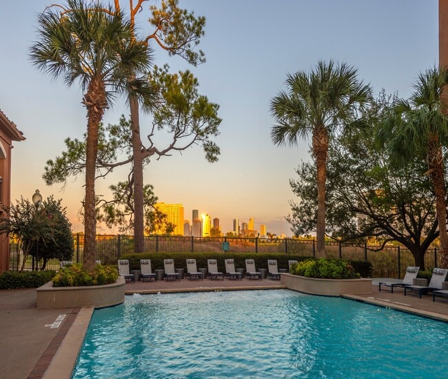 Building Photo - Jackson Hill