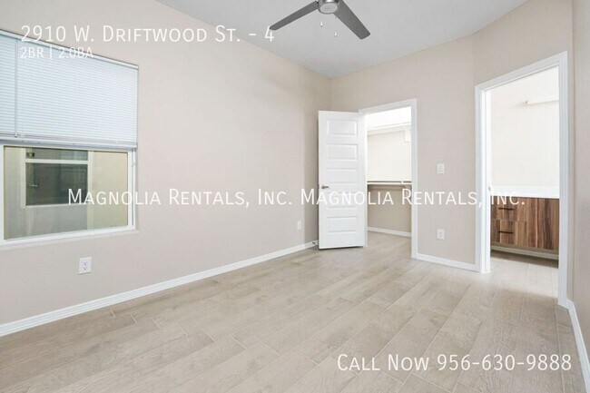 Photo - 2910 W Driftwood St Unit 4