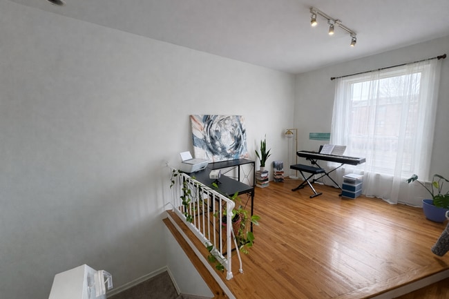 Building Photo - 15 Glenridge Ave Unit 33