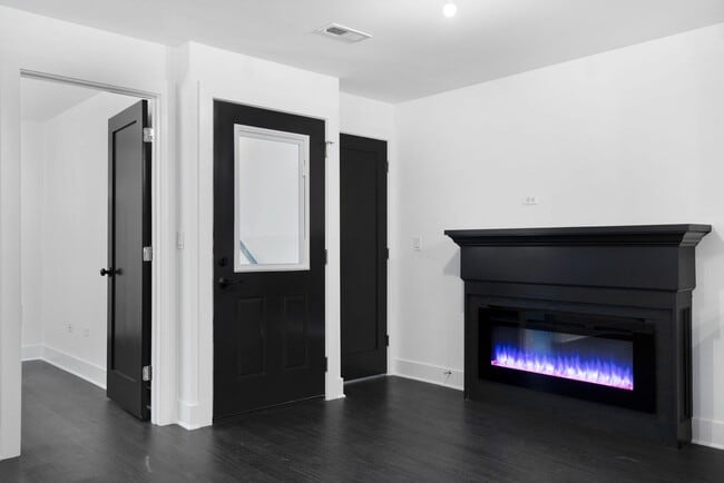Photo - 1833 S Throop St Unit 1833 S. Throop Street Garden