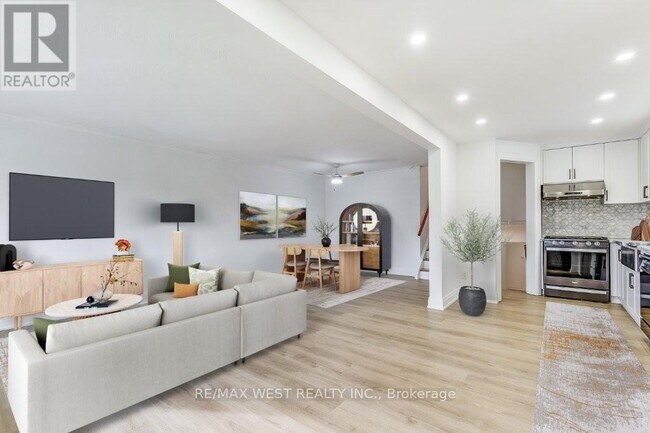Photo - 10 Rima Ct