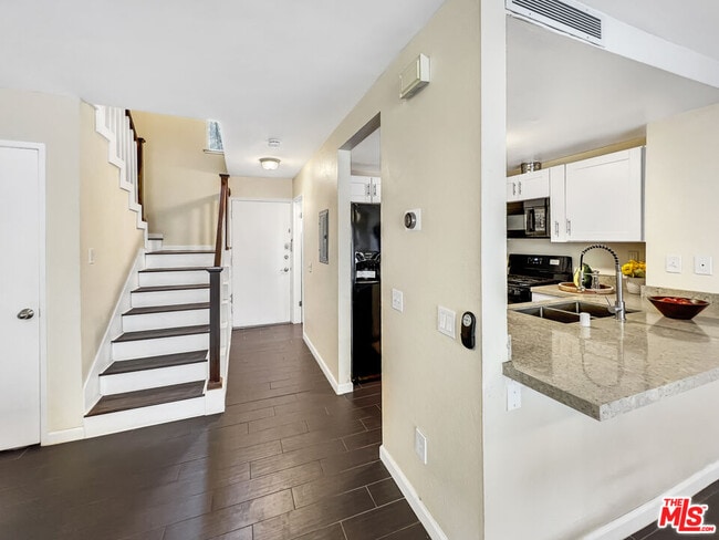 Photo - 13701 Hubbard St Unidad 44