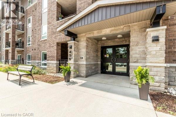 Photo - 456 Lorne Ave W Unit 103