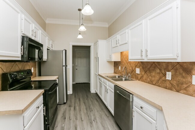 Photo - 204 Chinkapin Ct